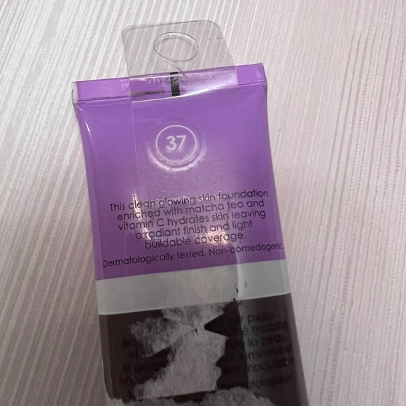 Sephora S Clean Clean Glowing Skin Foundation Shade 37 Sealed 30ml NEW - Picture 2 of 3